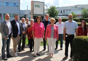 SPD-Delegation zu Besuch bei Mann & Hummel in Marklkofen